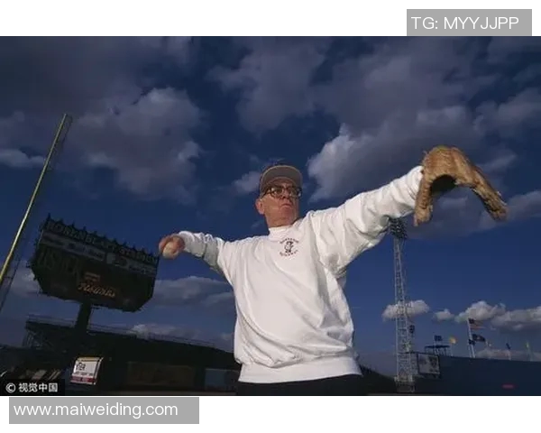 足球场上的痞帅传奇人物盘点 从个性到球技的全面解析